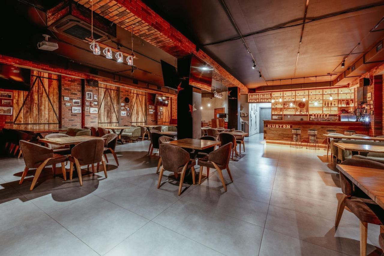 Huston Hotel Kültér fotó